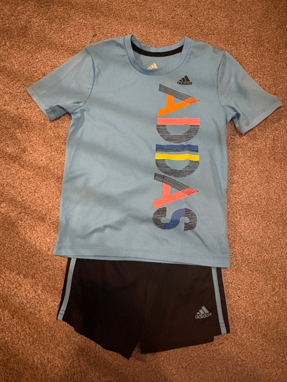 Adidas Boys 2 Piece Short Set Size 6 Blue Graphic Tee Black 3-Stripe Shorts